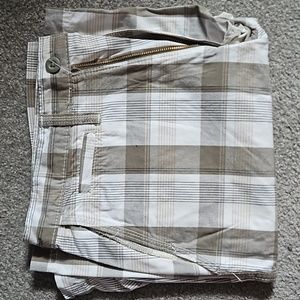 Lee plaid shorts size 30
